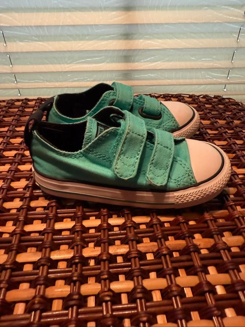 Converse Chuck Taylor All Star Infant/Toddler 2V Ox low-top sz 7 teal